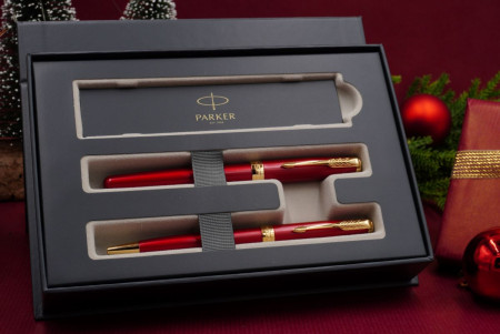 Parker Sonnet Fountain Pen & Ballpoint Pen Gift Set - Red Satin Gold Trim